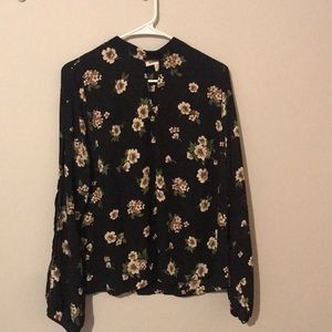 Long sleeve floral top